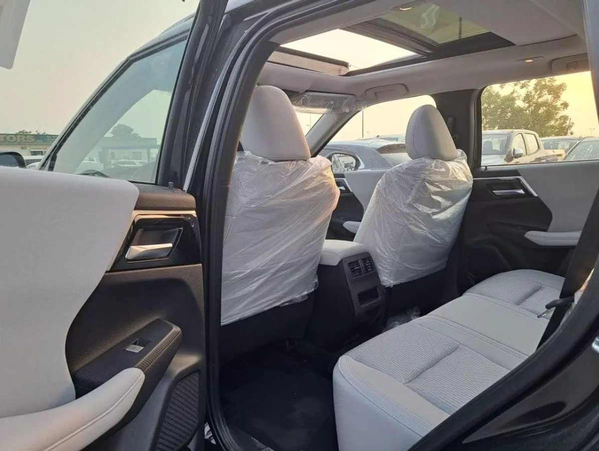 Mitsubishi Outlander GLX MIDLINE OUTLANDER 2.5L-10-0