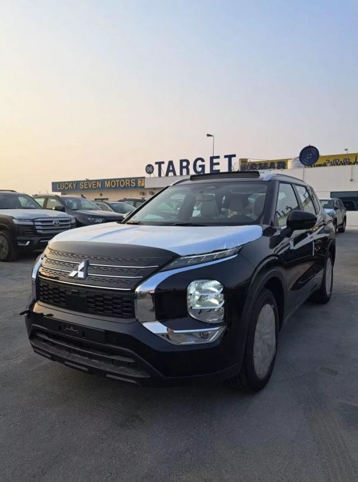 Mitsubishi Outlander GLX MIDLINE OUTLANDER 2.5L-2-0