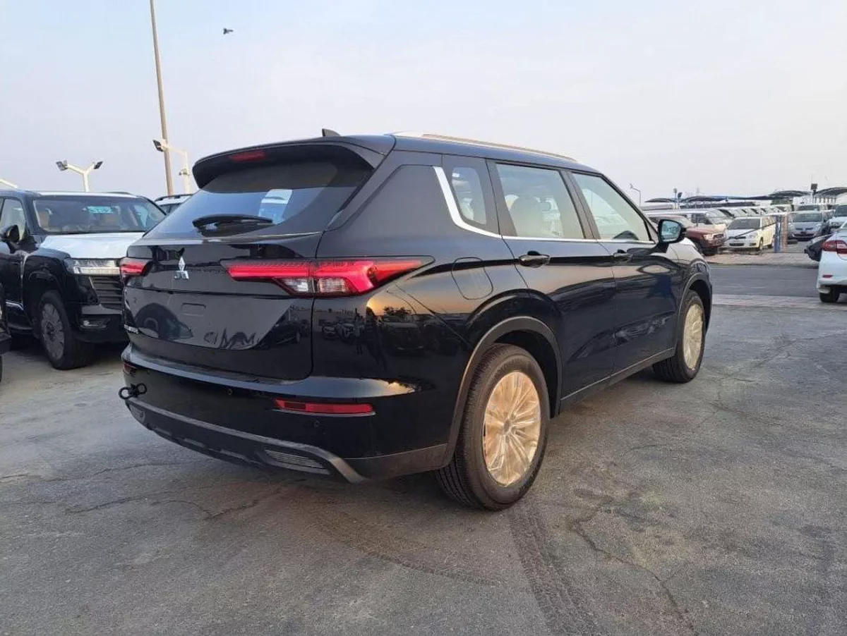 Mitsubishi Outlander GLX MIDLINE OUTLANDER 2.5L-6-0