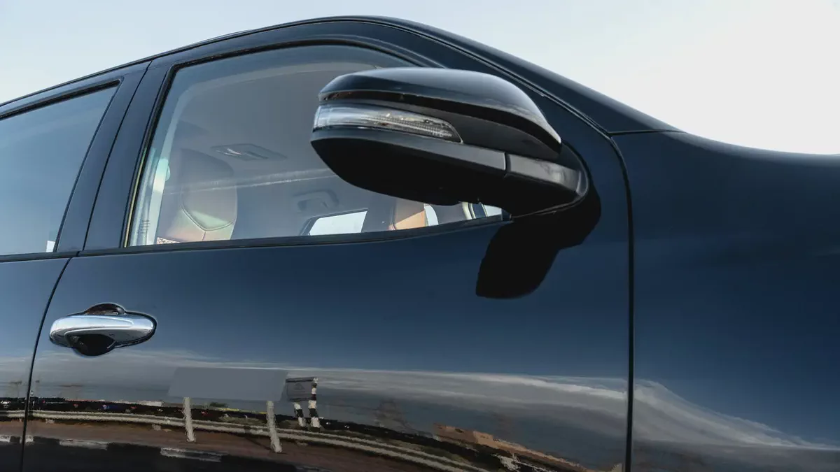 2026 Toyota Fortuner GX 2.4L AT Diesel (Black-Tan)-6-6