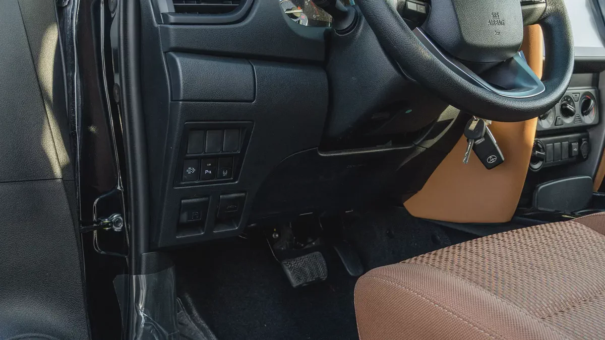 2026 Toyota Fortuner GX 2.4L AT Diesel (Black-Tan)-8-8