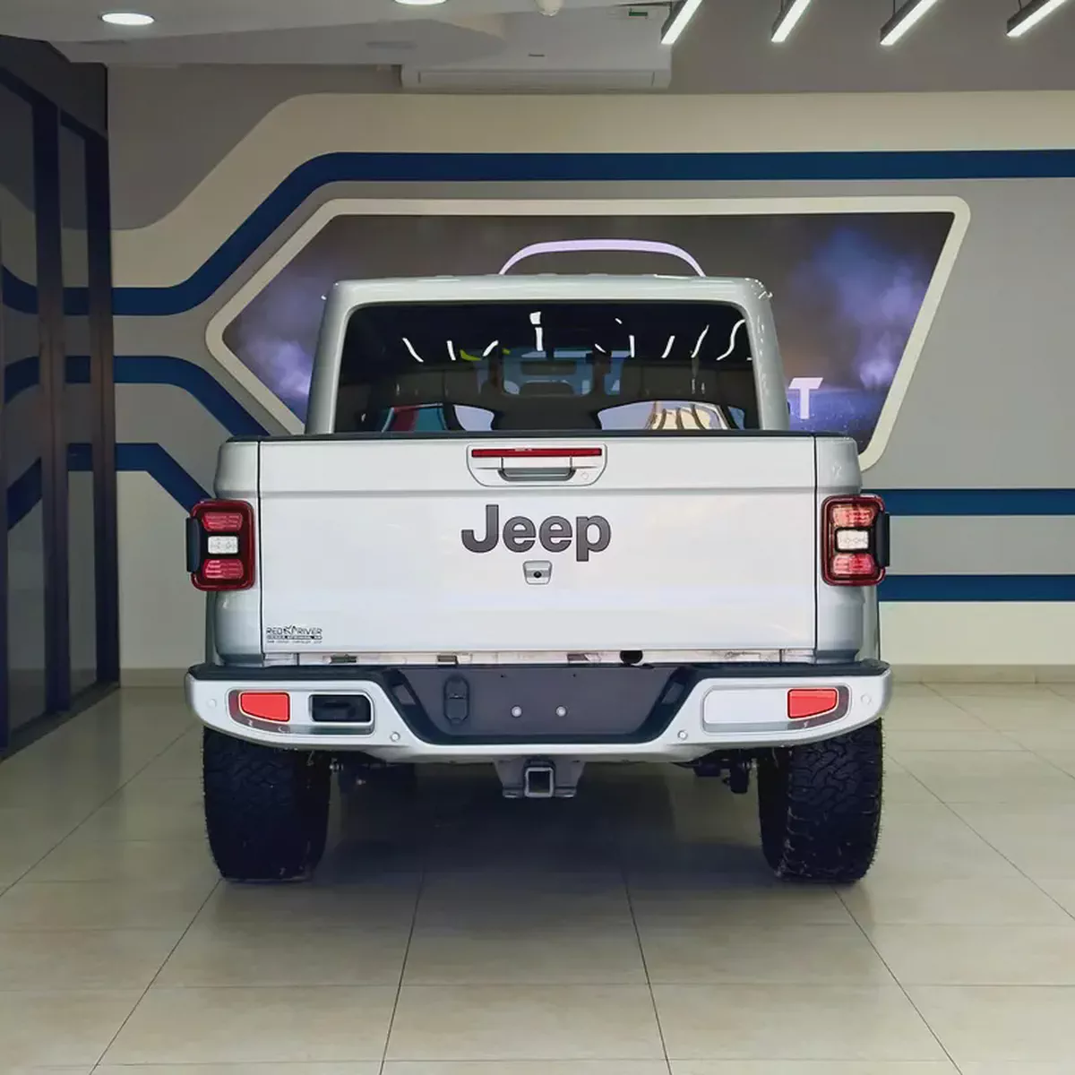 2022 Jeep Gladiator Overland-4-4