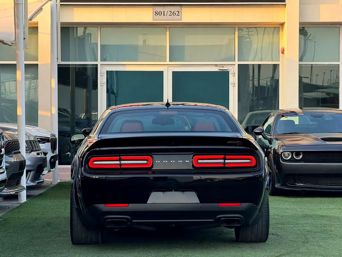 DODGE CHALLENGER SRT HELLCAT JAILBREAK WIDEBODY 717HP ORIGINAL PAINT-10-10