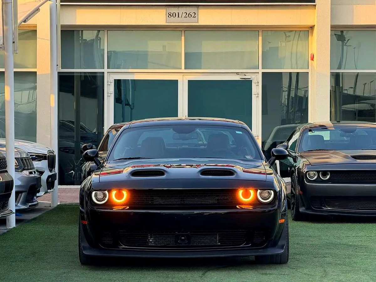 DODGE CHALLENGER SRT HELLCAT JAILBREAK WIDEBODY 717HP ORIGINAL PAINT-5-5