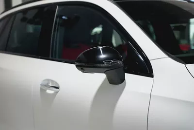 Mercedes-Benz GLC 300 AMG 4MATIC 2024 GCC Specs-18