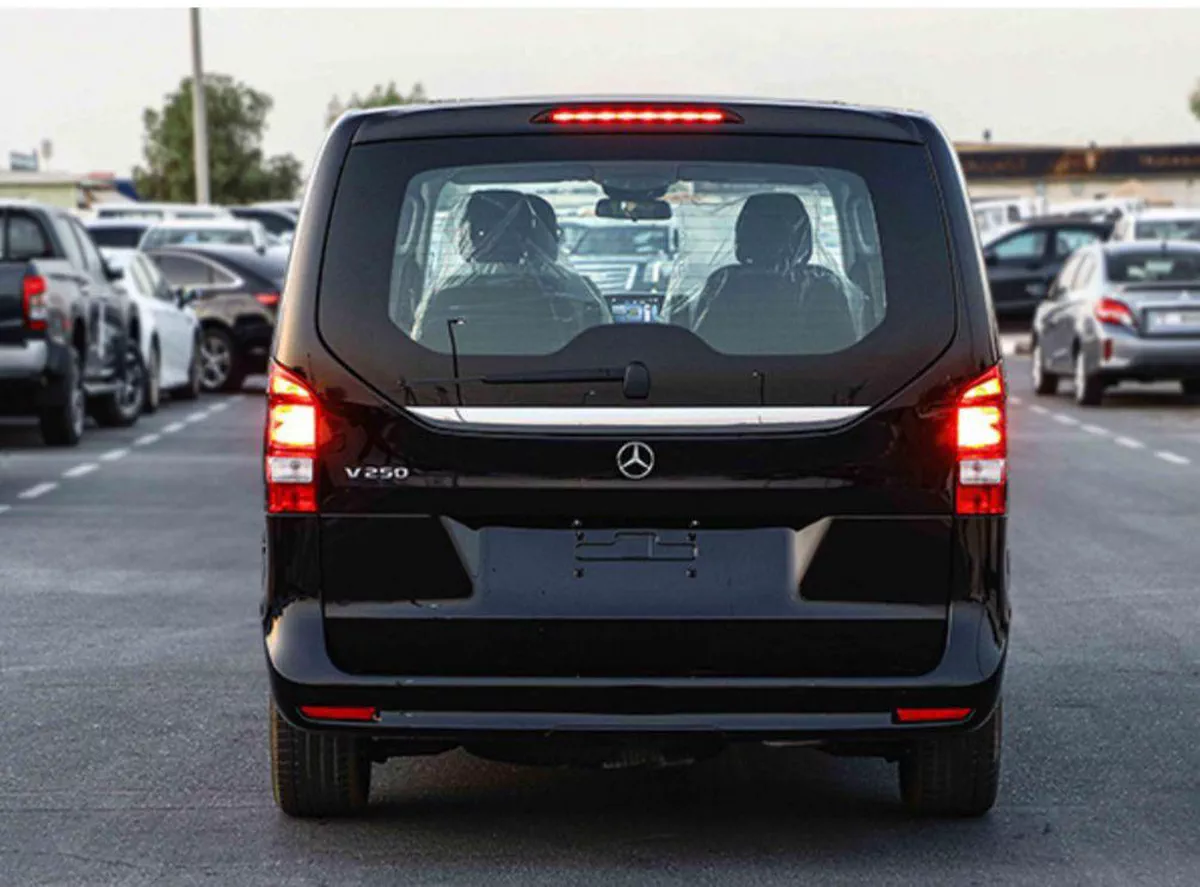 2024 Mercedes-Benz V 250 – Black Bus-6-6