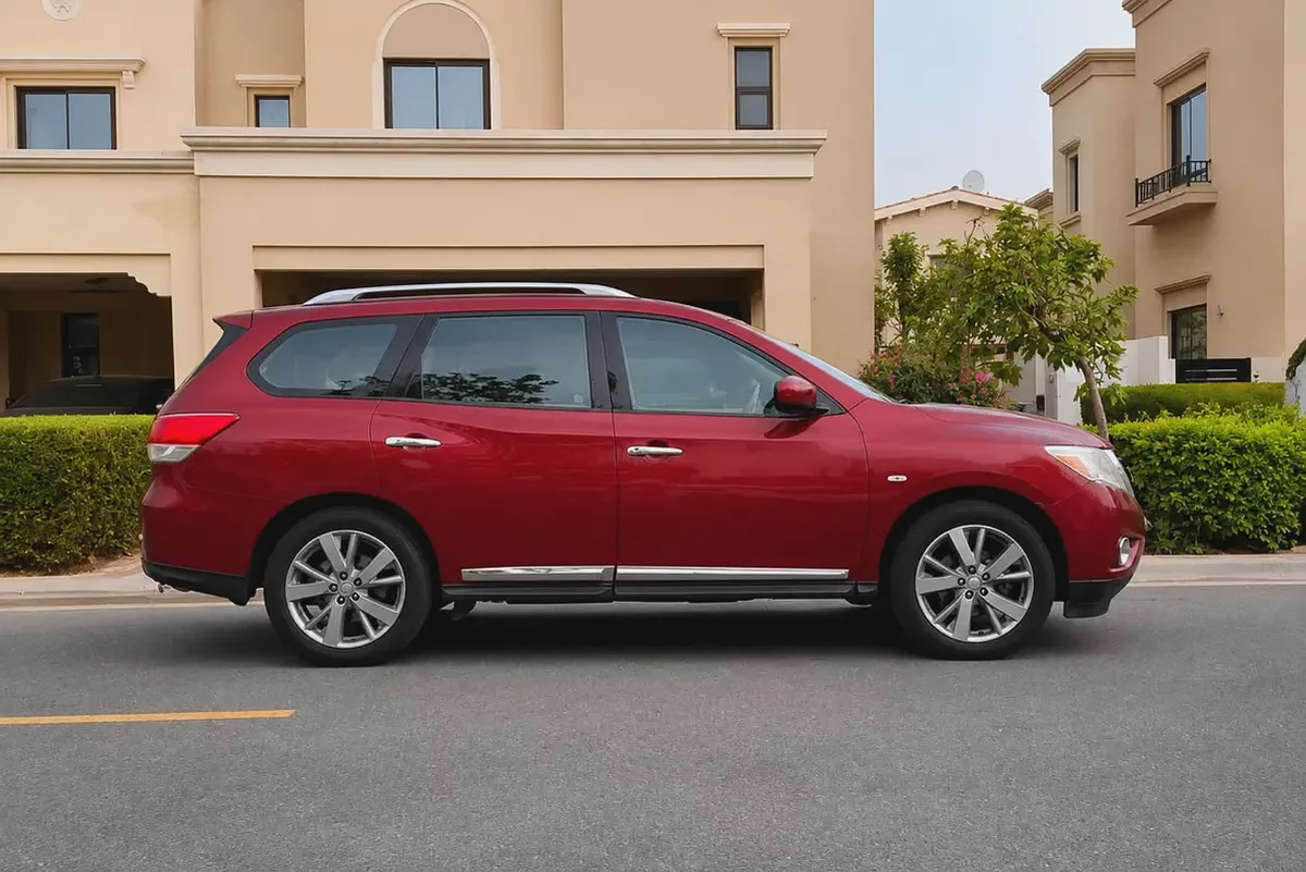 NISSAN PATHFINDER  | SV | FREE ACCIDENT | WELL MAINTAINED-2-2