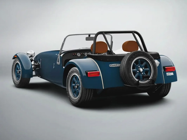 Cash: 259,000 AED | 2025 Caterham Super Seven 2000 /  Caterham Warranty
