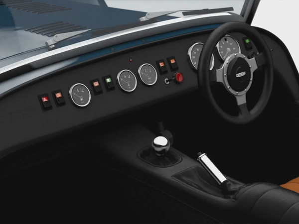 Cash: 259,000 AED | 2025 Caterham Super Seven 2000 /  Caterham Warranty