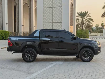 Toyota Hilux 2020 Facelifted 2025 GCC Specs Interior and Exterior Excellent Condition-3