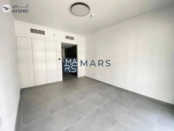 The Lavish & Capacious Studio Apartment with Amenities in Tiraz Aljada