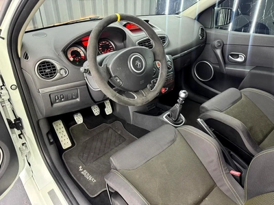 Renault Clio Sport 2013 - GCC Specs-18