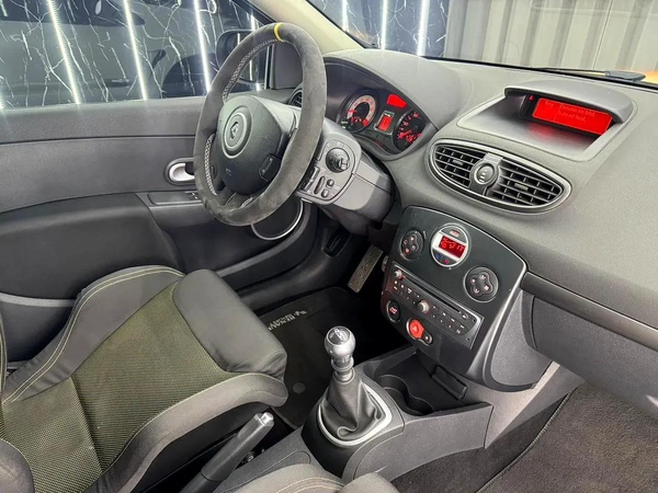 Renault Clio Sport 2013 - GCC Specs