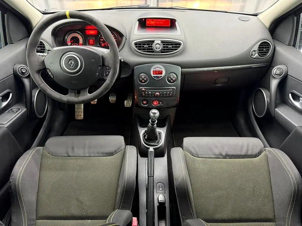 Renault Clio Sport 2013 - GCC Specs