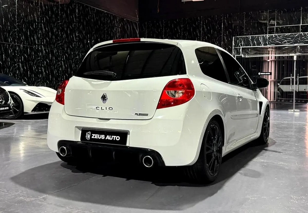 Renault Clio Sport 2013 - GCC Specs