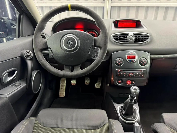 Renault Clio Sport 2013 - GCC Specs