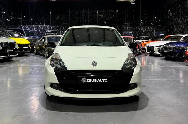 Renault Clio Sport 2013 - GCC Specs