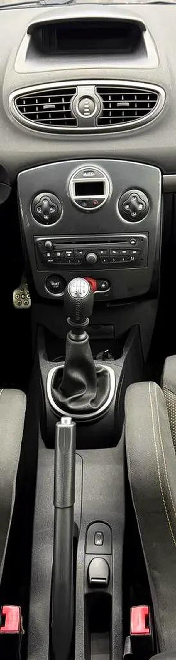 Renault Clio Sport 2013 - GCC Specs