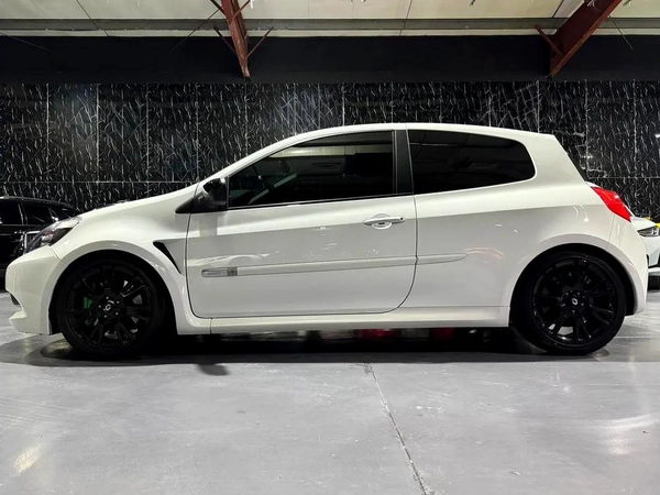Renault Clio Sport 2013 - GCC Specs