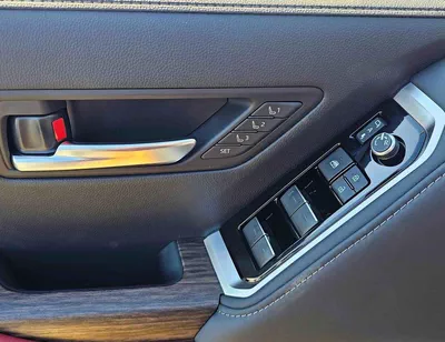 Toyota Land Cruiser VXR | 3.3L DIESEL  | With RADAR Top Variant | HUD | GCC (CODE # 69000)-12