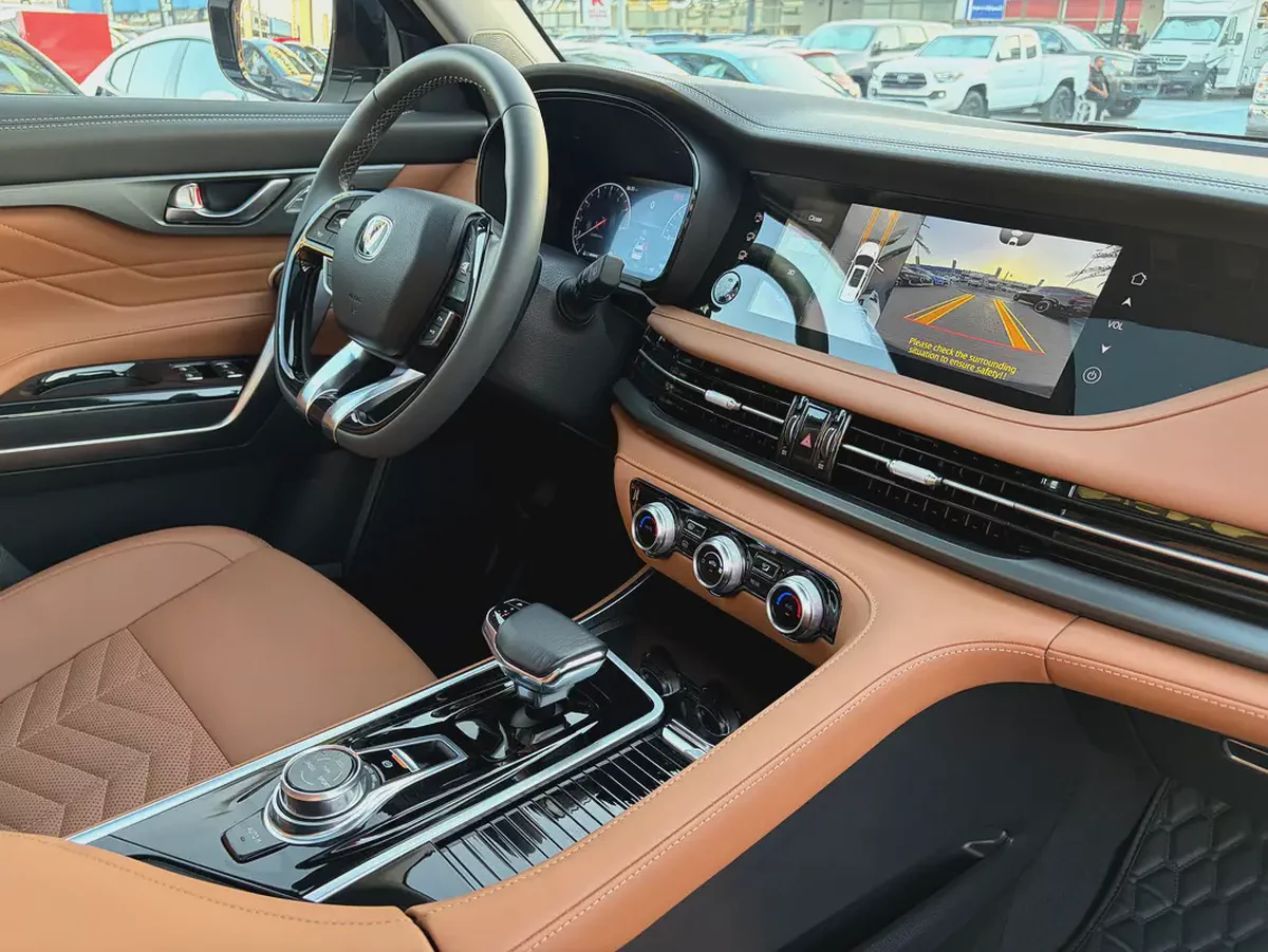 Changan CS95 Royal 2025 GCC Specs-14-14