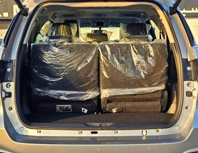 Toyota Fortuner SR5 ADVENTURE / CLIMATE WITH LEATHER SEATS /DIFFLOCK/ AUTO A/C (CODE # F6HA)-14