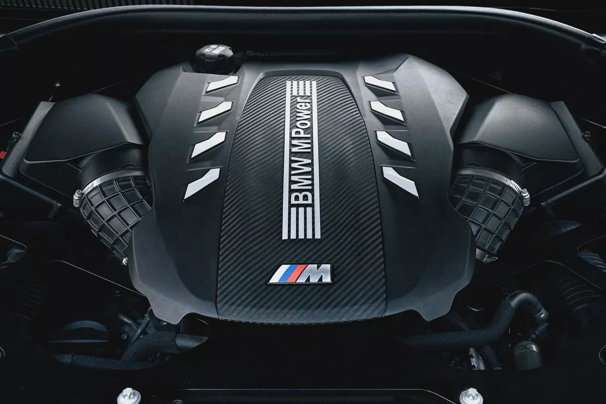 5,582 P.M | X5 M-Competition | BMW History | 0% Downpayment-13-13