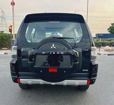 Mitsubishi Pajero 2010 GLS GCC Specs-6