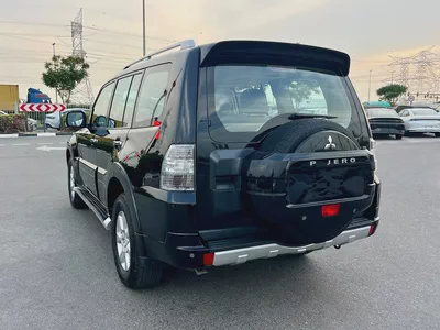 Mitsubishi Pajero 2010 GLS GCC Specs-7