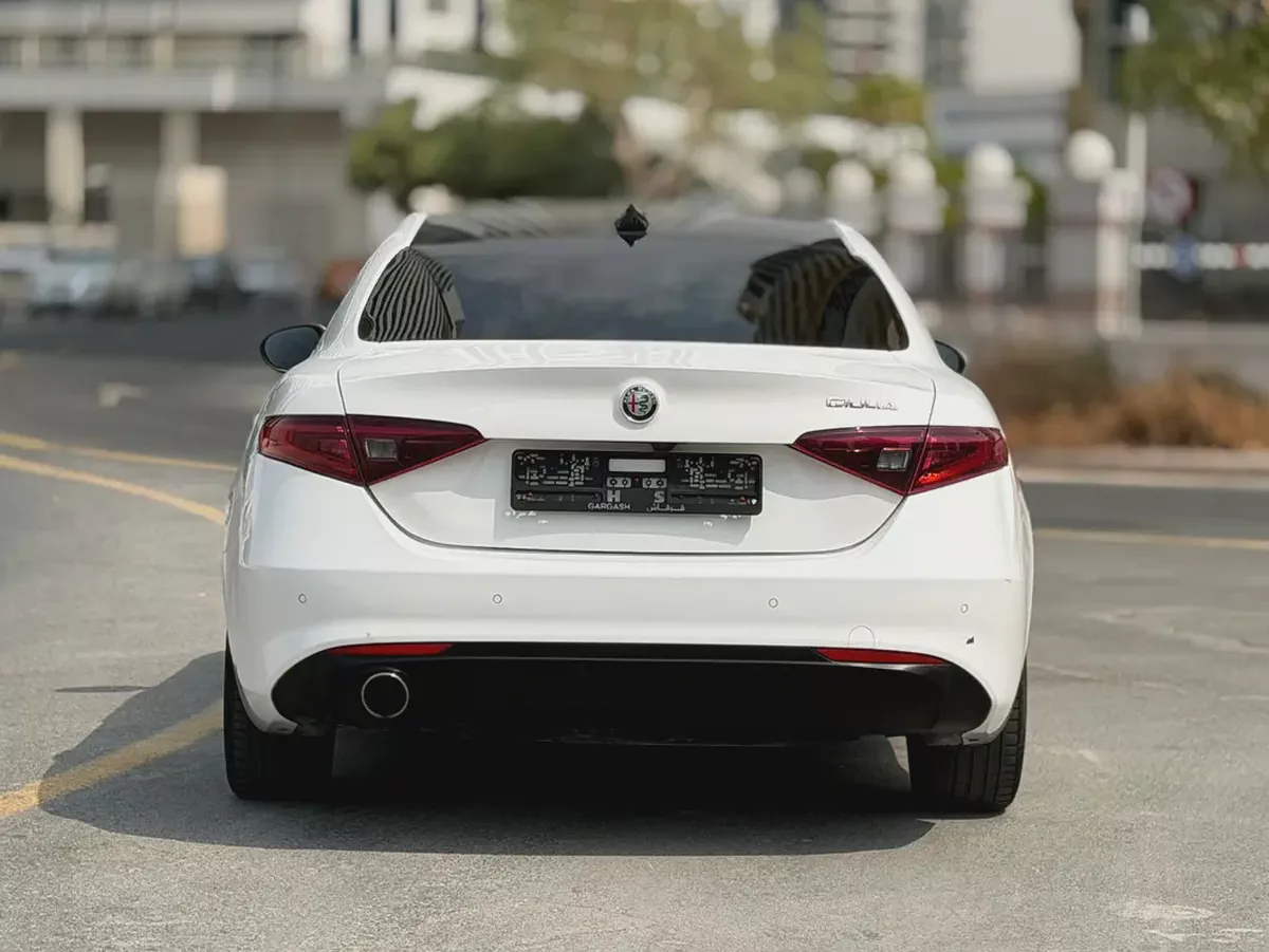 2020 Alfa Romeo Giulia Super | GCC Specs | Low Mileage-15-15