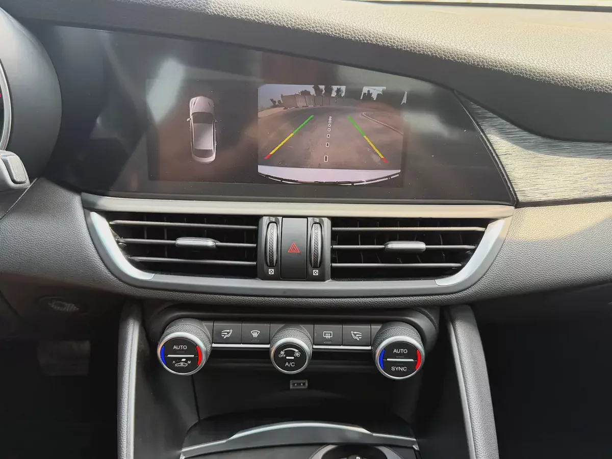 2020 Alfa Romeo Giulia Super | GCC Specs | Low Mileage-8-8