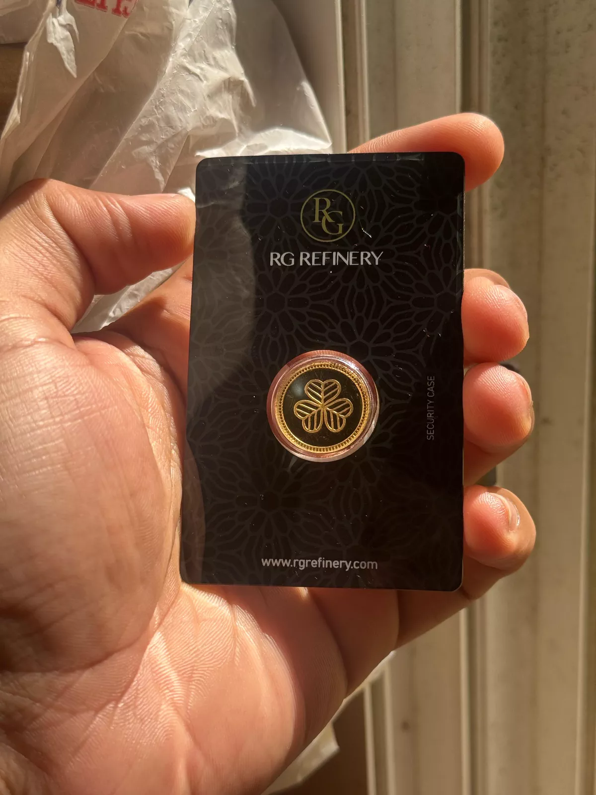 rg refinery 4g gold coin 24 kt-1-1