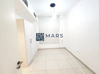 Middle unit!! 2BR Villa Available With Maid Room Nasma Residence-11