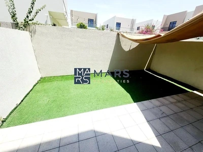 Middle unit!! 2BR Villa Available With Maid Room Nasma Residence-0