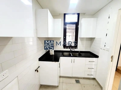 Middle unit!! 2BR Villa Available With Maid Room Nasma Residence-2