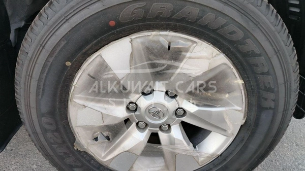 Toyota Prado PRADO TX-L 2.7L V5 5set 2023 0km