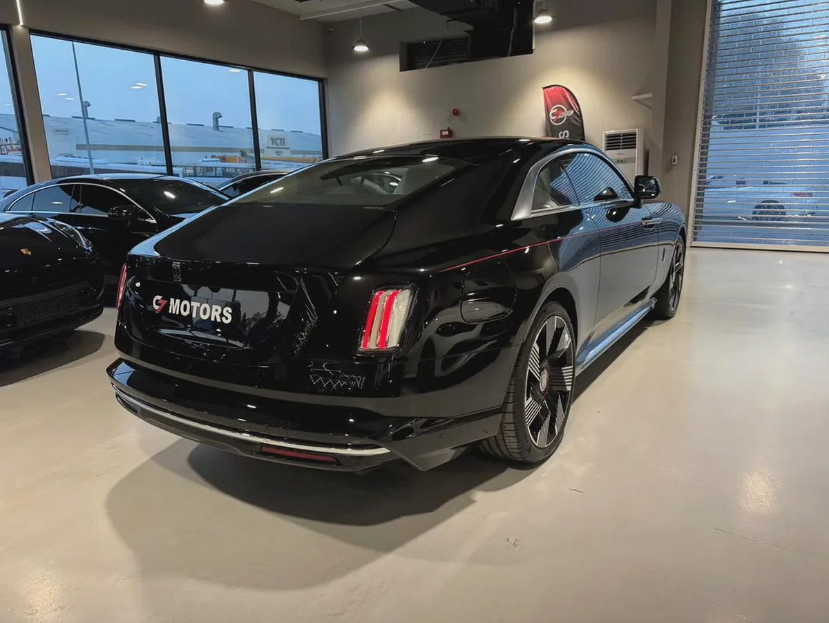 Rolls-Royce Spectre | 2024 | GCC I under agency warranty I Ultra Luxury Electric Coupe-1-1