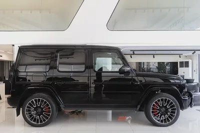 Mercedes-Benz G 63 AMG | 2025 | Japanese Specs | Low Mileage | 4.0L V8 Biturbo-6