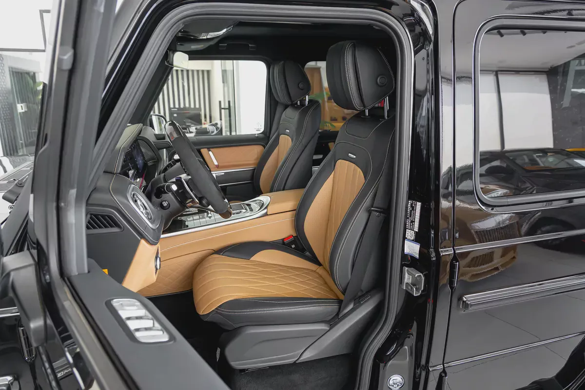 Mercedes-Benz G 63 AMG | 2025 | Japanese Specs | Low Mileage | 4.0L V8 Biturbo-9-9