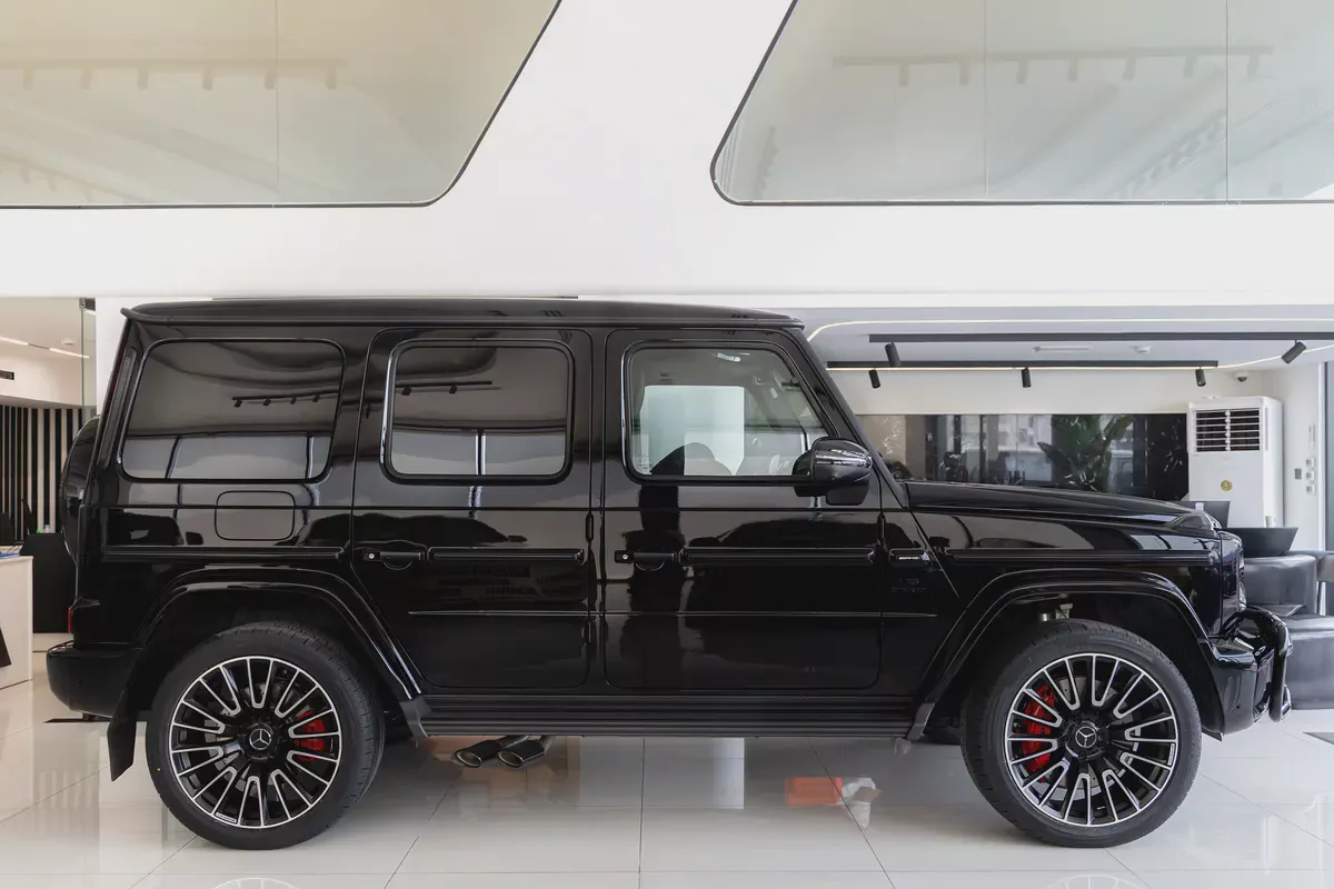 Mercedes-Benz G 63 AMG | 2025 | Japanese Specs | Low Mileage | 4.0L V8 Biturbo-6-6