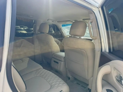 Nissan patrol 2016 white cooor GCC calen car-7