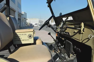 CLASSIC 1979 JEEP WRANGLER WILLYS EDITION - BEIGE-14