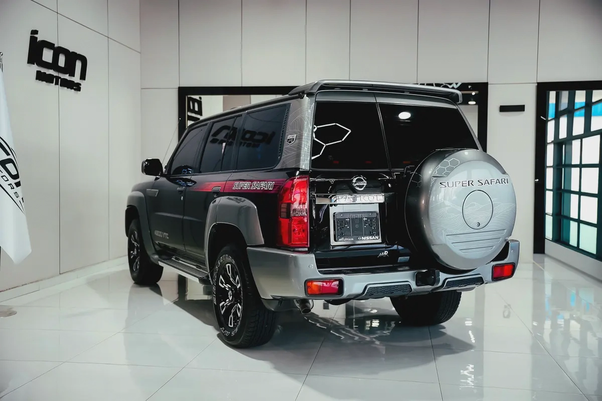 Nissan Patrol Safari Super Safari Al Ostoura 2024 GCC Specs-15-15