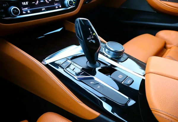 BMW 540i M Kit | 2018 Model | GCC Specs