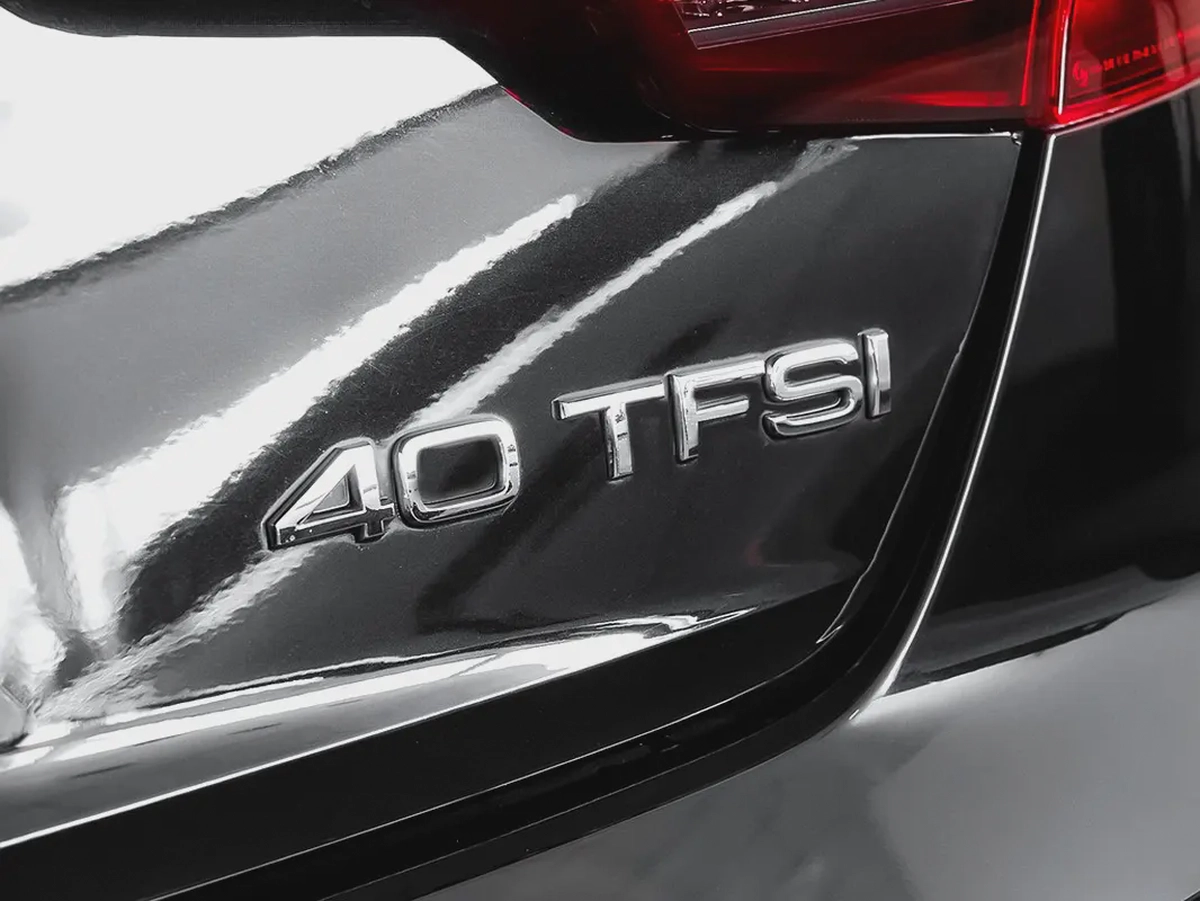 2,383 AED / 60 months | 0% DP | 2022 Audi A4 40TSFI S-Line / Full Service History / Audi Warranty-15-15