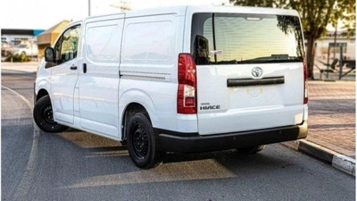 Toyota Hiace-5