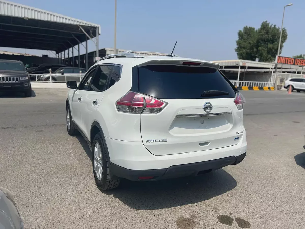 NISSAN ROGUE SV-4-4
