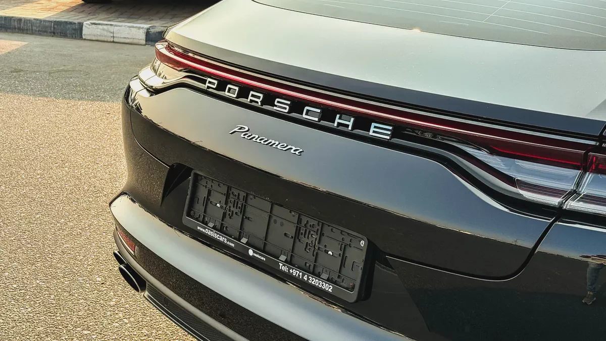 Porsche Panamera 2022 Full Service History GCC 2.9L V6-3-3