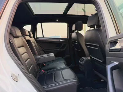 (2018) VOLKSWAGEN TIGUAN //R-LINE// GCC FULL OPTION -ORIGINAL PAINT--12