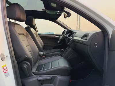 (2018) VOLKSWAGEN TIGUAN //R-LINE// GCC FULL OPTION -ORIGINAL PAINT--13